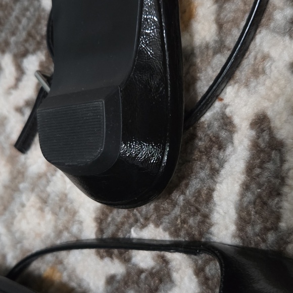 Steve Madden Black Women's Shoes.  Never Worn - Picture 4 of 5